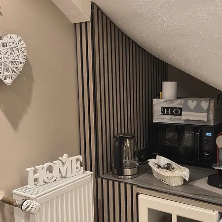 Kuehles Souterrain Mit Privater Sauna Und Terrasse Lägenhet Duisburg