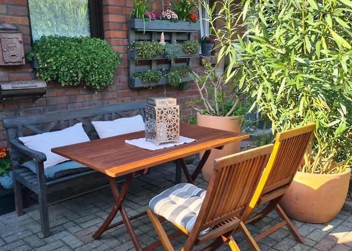 Souterrain-apartment Mit Privater Sauna شقة